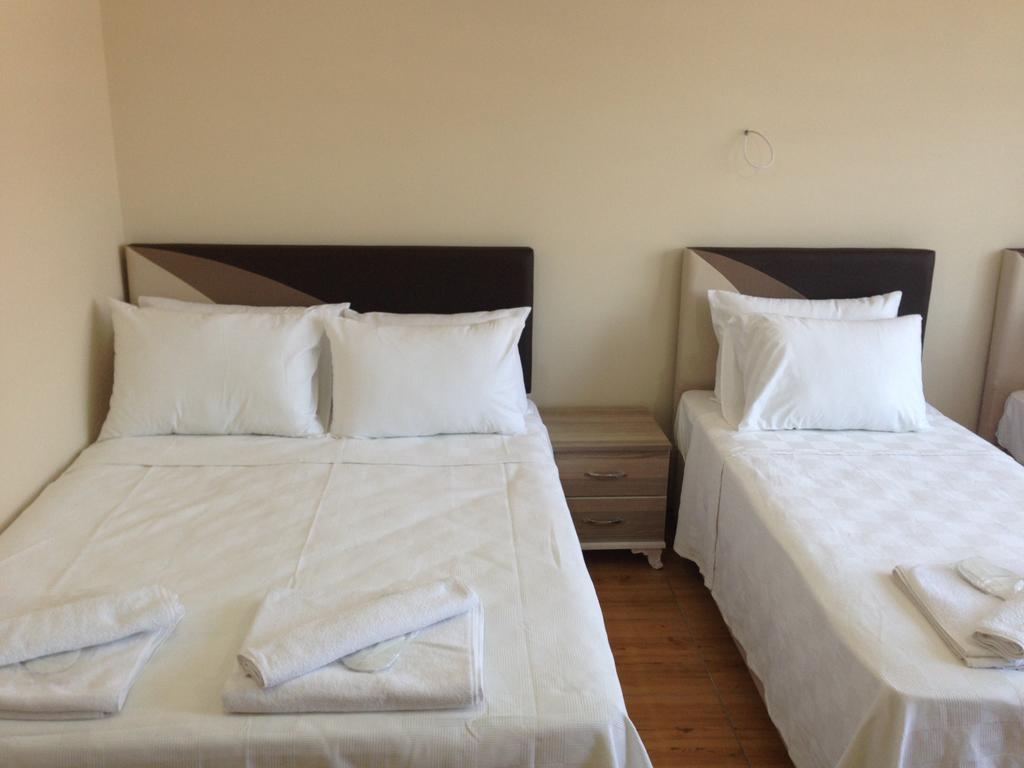 Goeruer Hotel Istambul Chambre photo